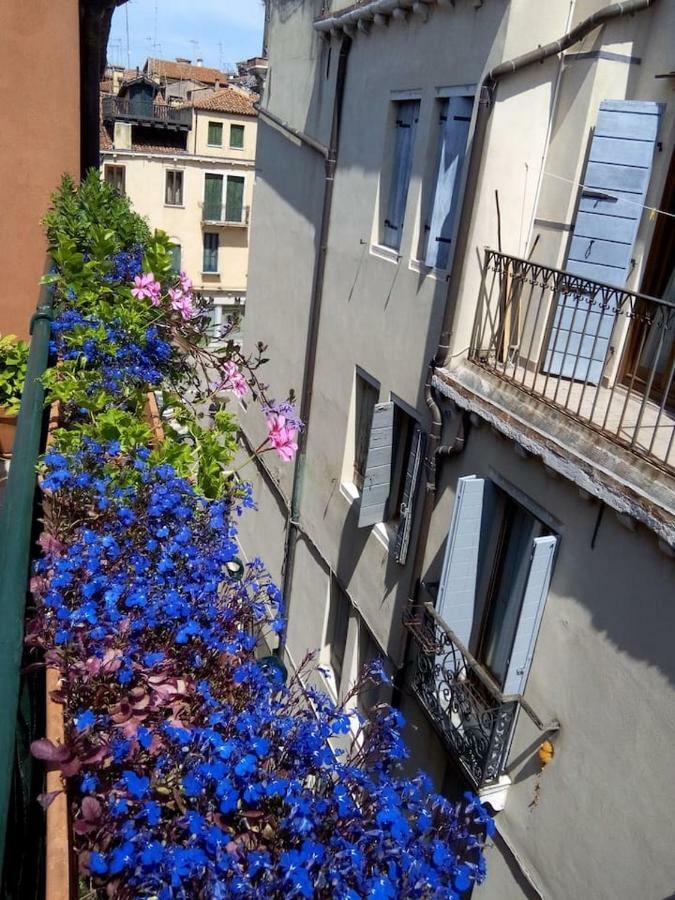 Ca' San Silvestro 2 Terrazze Nel Cuore Di Venezia Exterior photo