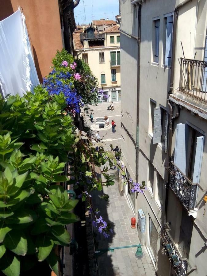 Ca' San Silvestro 2 Terrazze Nel Cuore Di Venezia Exterior photo